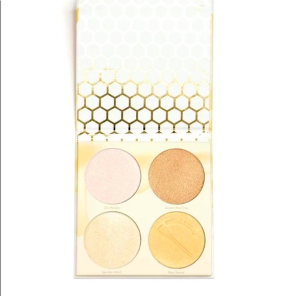 milk&honey Highlighter Palette - Picture 3 of 5